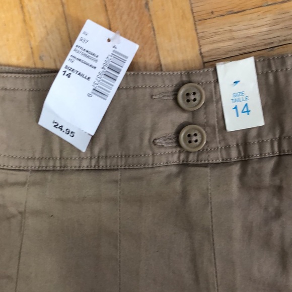 NWT Girl’s khakis skirt - Picture 2 of 2